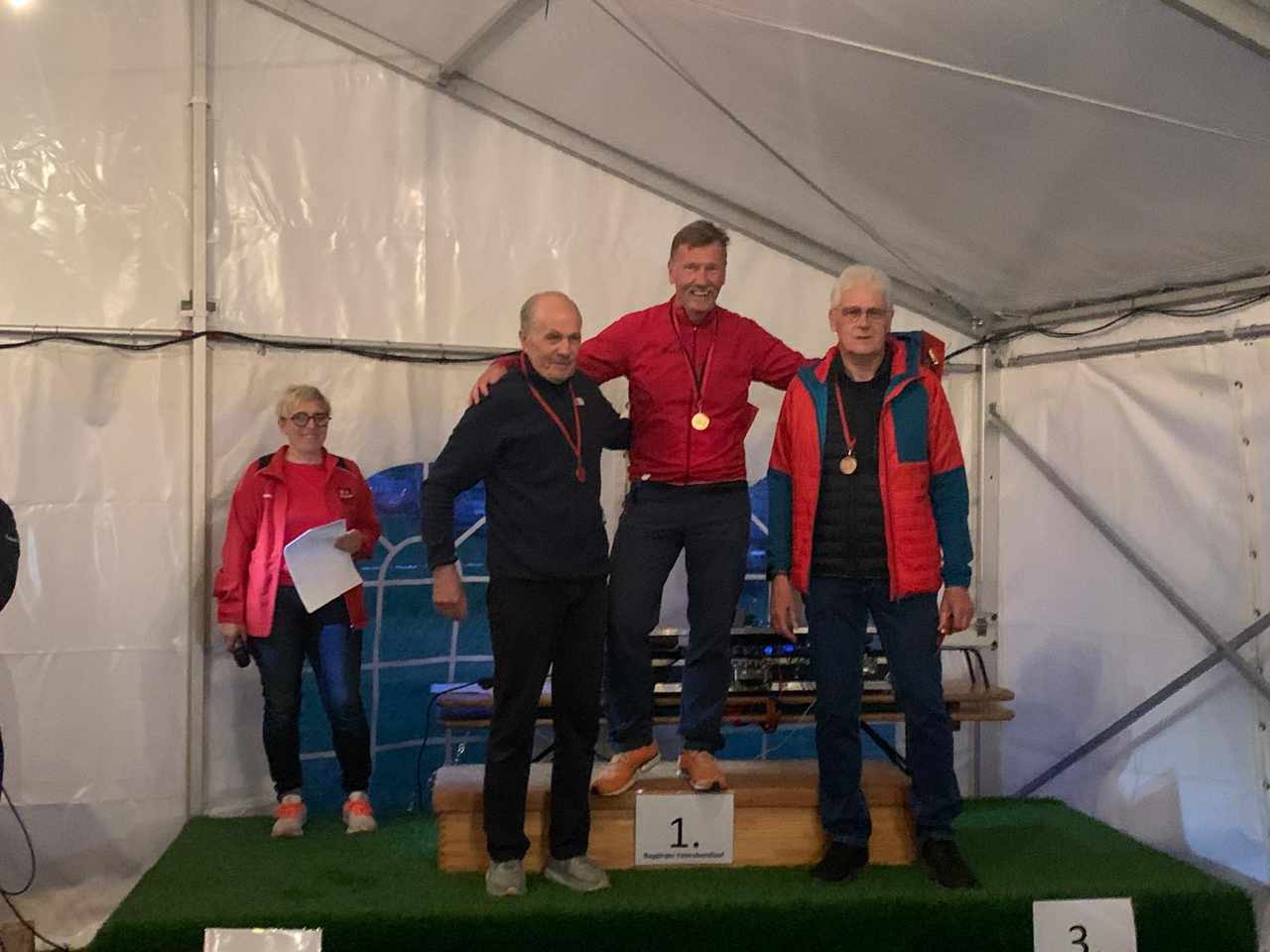 2c2a946e740d41cab6d80170fc9a232a