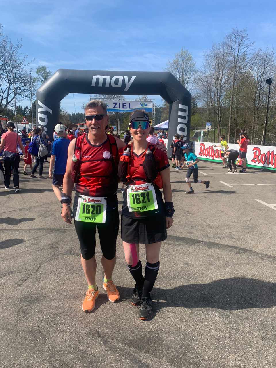 6b7489f639a24329b0d06efe40ffa964